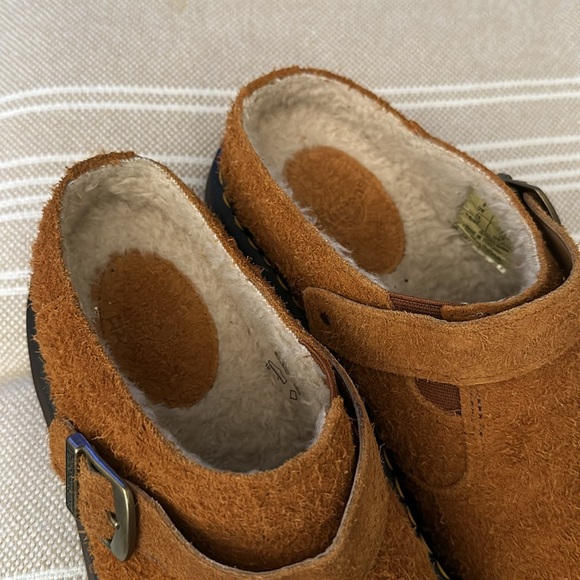 New Dr Martens suede slip ons men’s - Picture 5 of 11